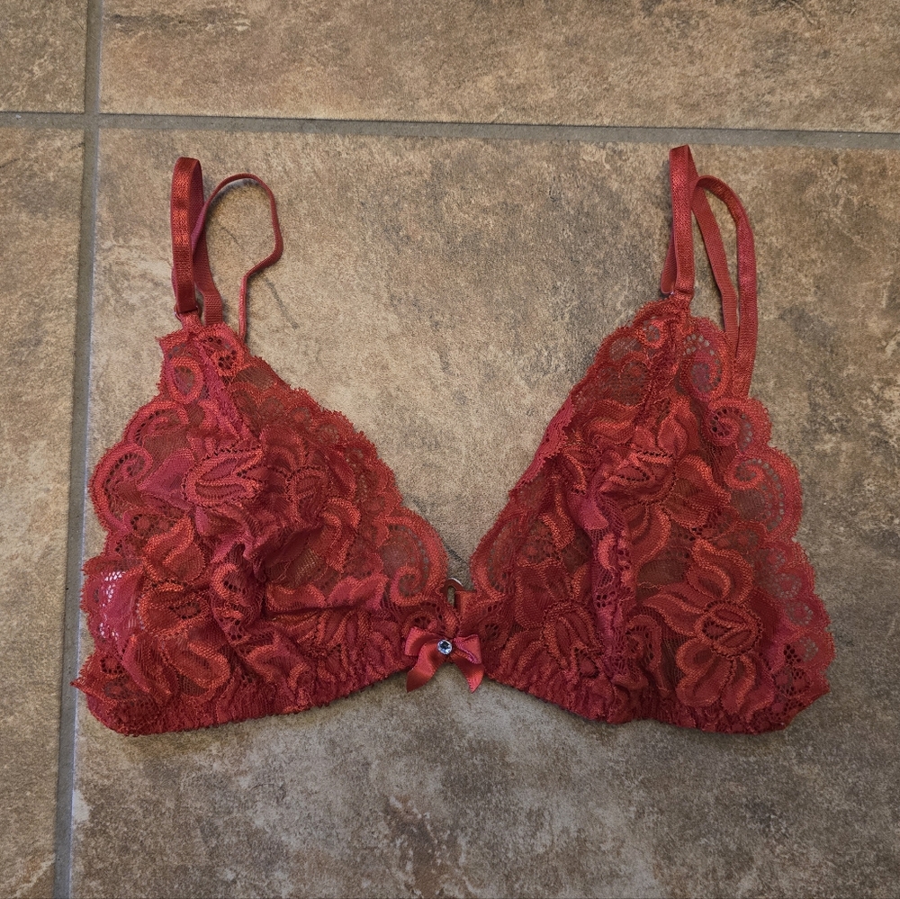 Red | TRASHY | Lace Detailed Bralette